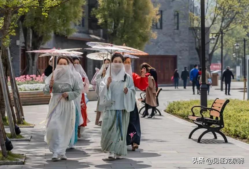 商务直播策划，小巷深处的独特商业之旅探索